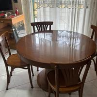 Tavolo in legno allungabile