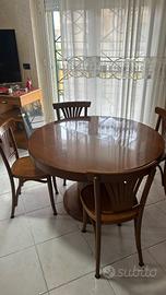 Tavolo in legno allungabile