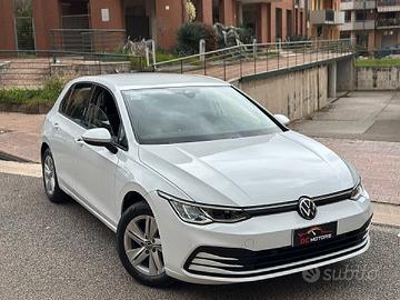 Volkswagen Golf 1.0 eTSI EVO DSG Life -USATO GARAN