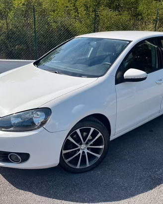 Volkswagen Golf 1.6 TDI DPF 5p. Highline