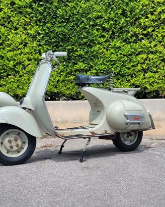 Vespa 125 VM1T faro basso 1953 conservata 