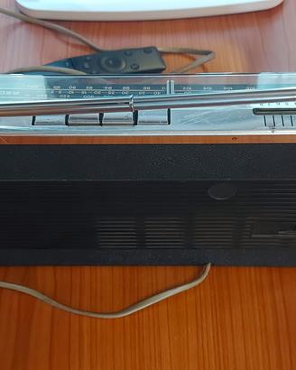 radio portabile Grundig storico