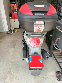 Aprilia scarabeo 250