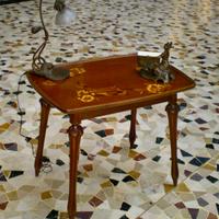 Ombelles- Bureau de dame Majorelle