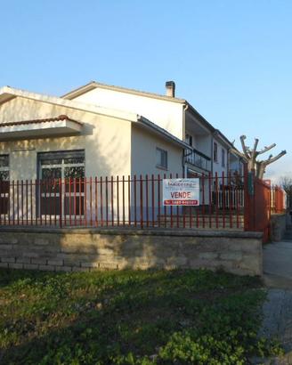 Immobile di 70 m² con 1 locale a Pietramelara