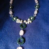 Colllier in quarzo rosa e perle