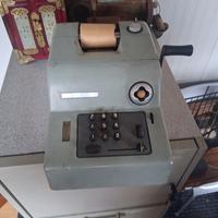 calcolatrice olivetti antica