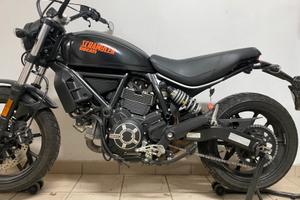 Ducati Scrambler Sixty2 400