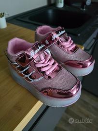 Scarpe per bambina con rotelle removibili