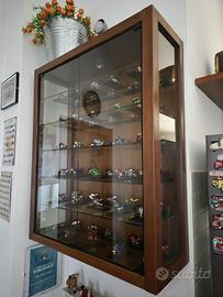 Vetrinetta con collezione unica moto anno 2000