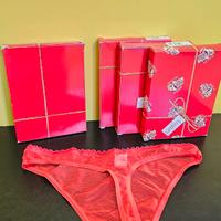 2 tanga rossi, natalizi 