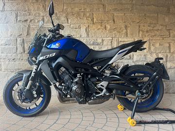 YAMAHA MT-09
