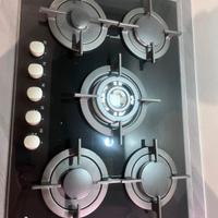 Piano cottura Candy a 5 fuochi