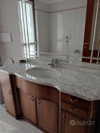 Mobile da bagno con specchio