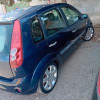 Ford fiesta ricambi 