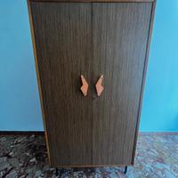 Armadio vintage in legno con specchio - ottime con