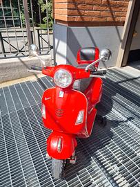 Vespa  elettrica per bambini