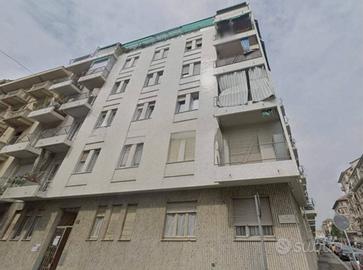 Immobile in asta di 82 m² con 3 locali a Torino
