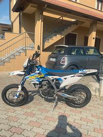 Suzuki valenti sm125 motard/enduro