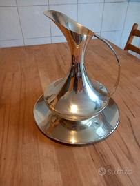 Brocca vintage con piatto in metallo argentato