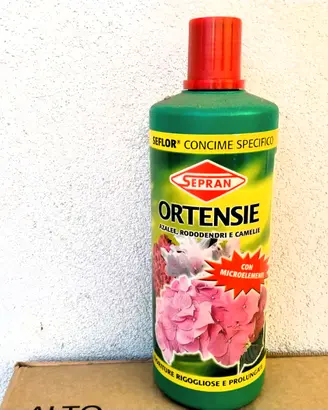 CONCIME LIQUIDO PER ACIDOFILE DA LT. 1