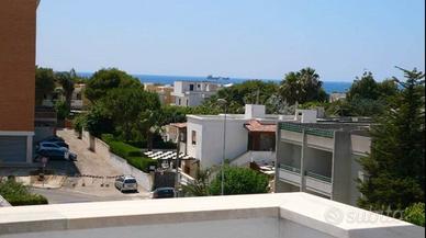 Appartamento vista mare zona baia Verde