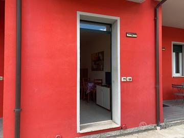 Appartamento per single su due piani con balcone