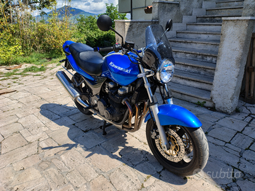 Kawasaki zr7