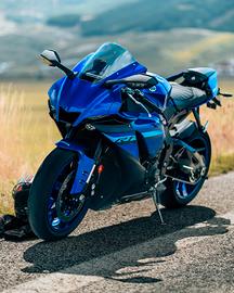 Yamaha R1 2024 7 anni GARANZIA e accessori