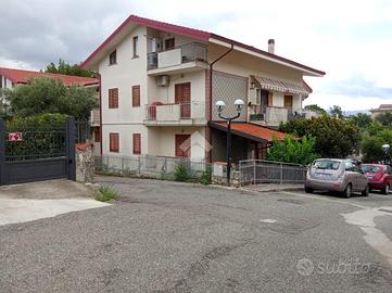 3 LOCALI A MARANO MARCHESATO