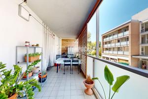 TRILOCALE CON AMPIO TERRAZZO VICINO AL CENTRO