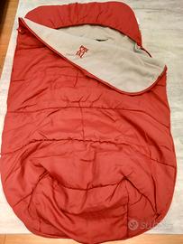 Coperta rossa per passeggino