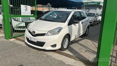 Toyota Yaris 1.0 3 porte Active