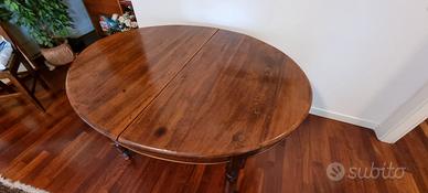 Tavolo antico in noce