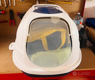 Lettiera blu per gatto con distributore crocchette