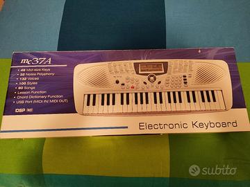 Tastiera elettronica con custodia