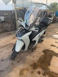 Sh 350 4 mesi di vita con 3.000 km