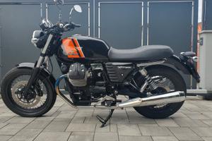 Moto Guzzi V7 II Special