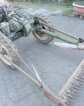 MOTOFALCIATRICE BERTOLI con apparecchiatura mietil
