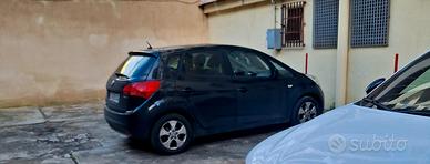 Kia Venga 1.4 crdi 90 CV Cool