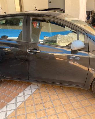 Yaris 1.0 vvti  neopatentati