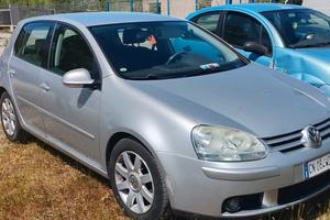 Golf 5 1.6 benzina 2004