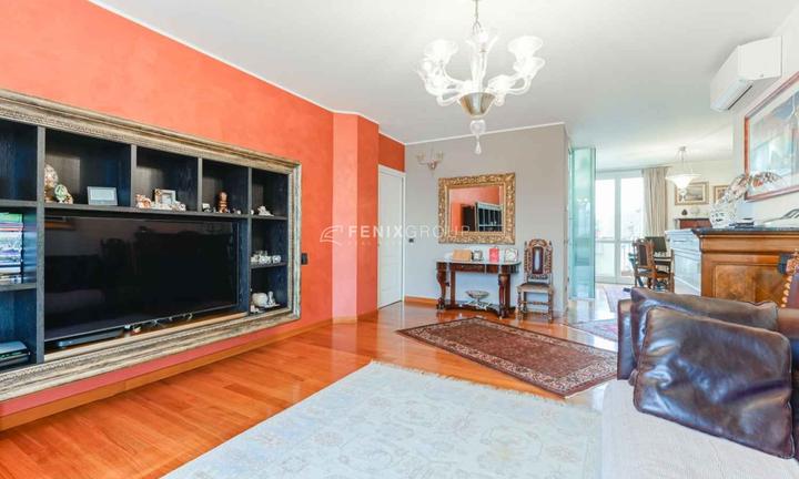 Trilocale in via Silvio Pellico 2, Locate di Triul