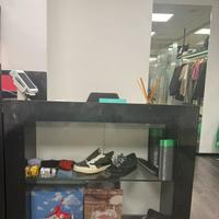 Banco cassa in ferro con vetrina