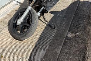 aerox senza carene