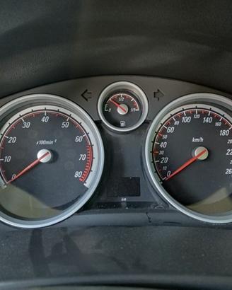 Quadro strumenti OPEL ASTRA H 1598cc GTC del 2006