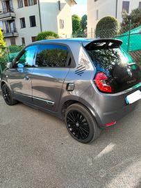 twingo E Urban Night 