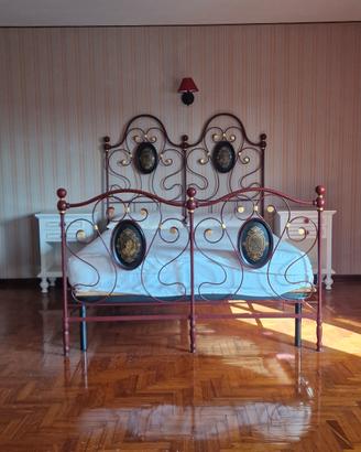 letto in ferro battuto  antico