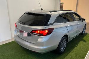 Opel Astra Sporturer