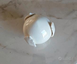 pumo Salentino in ceramica bianca 